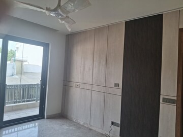 3 BHK Builder Floor For Sale in South City 1