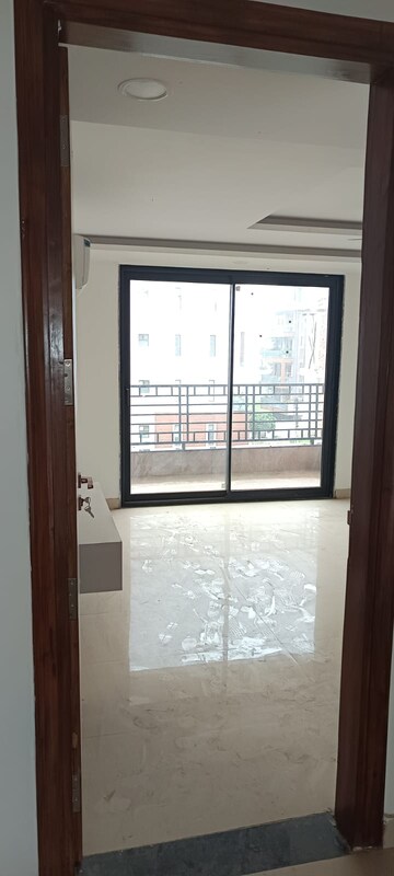 Room in 3 BHK Builder Floor at M3M Atrium, Sector 57 – for Rent