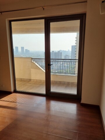 Room in 4 BHK Apartment at Chintels Serenity, Sector 109 – for Rent