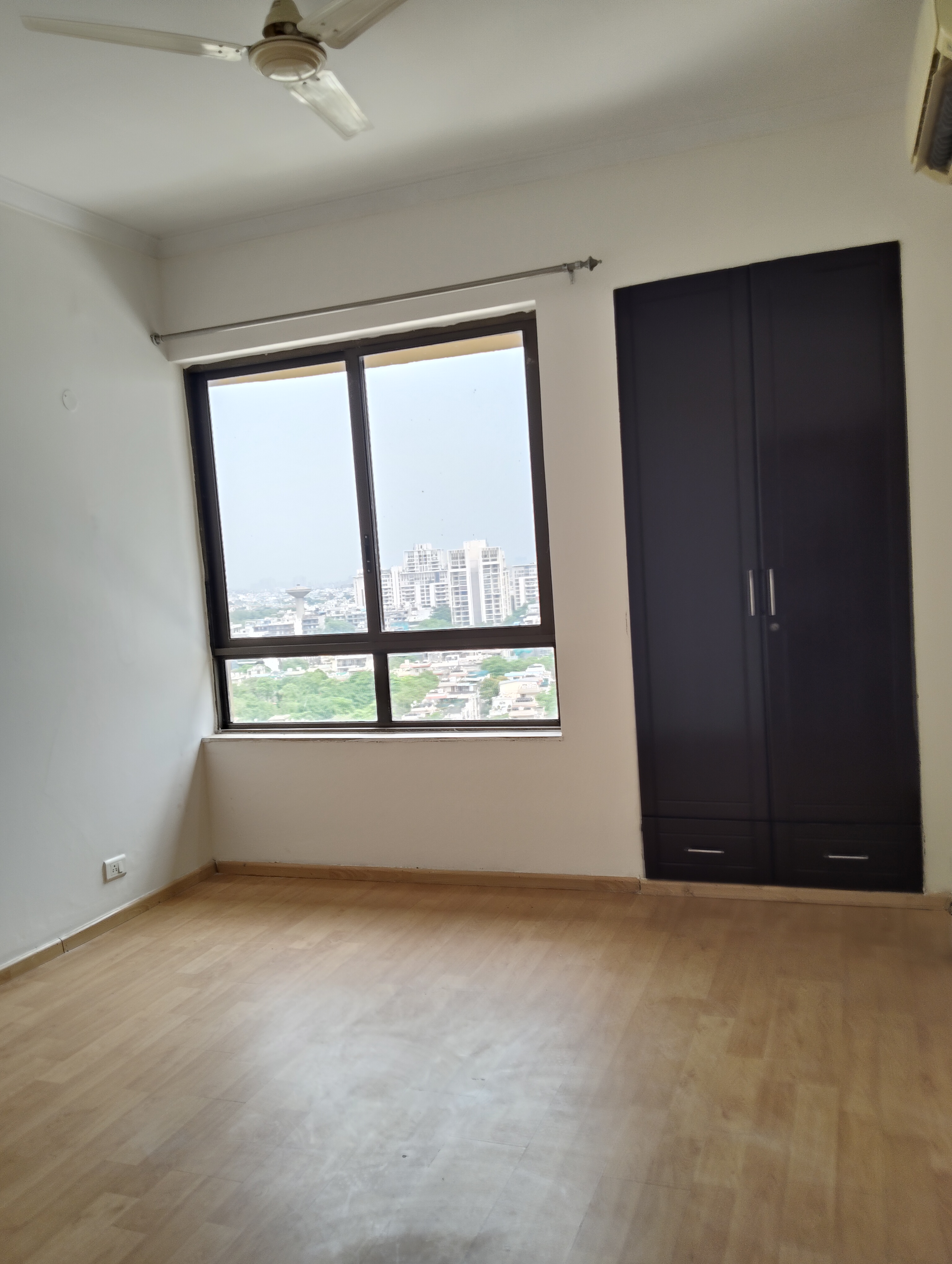 3 BHK Apartment For Rent in Unitech Fresco