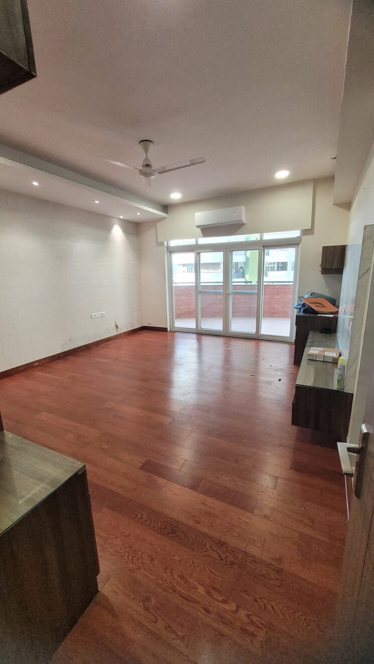 Room, parx-laureate 4 Bedroom 4800 Sq.Ft. Apartment In Sector 108 Noida 8636969