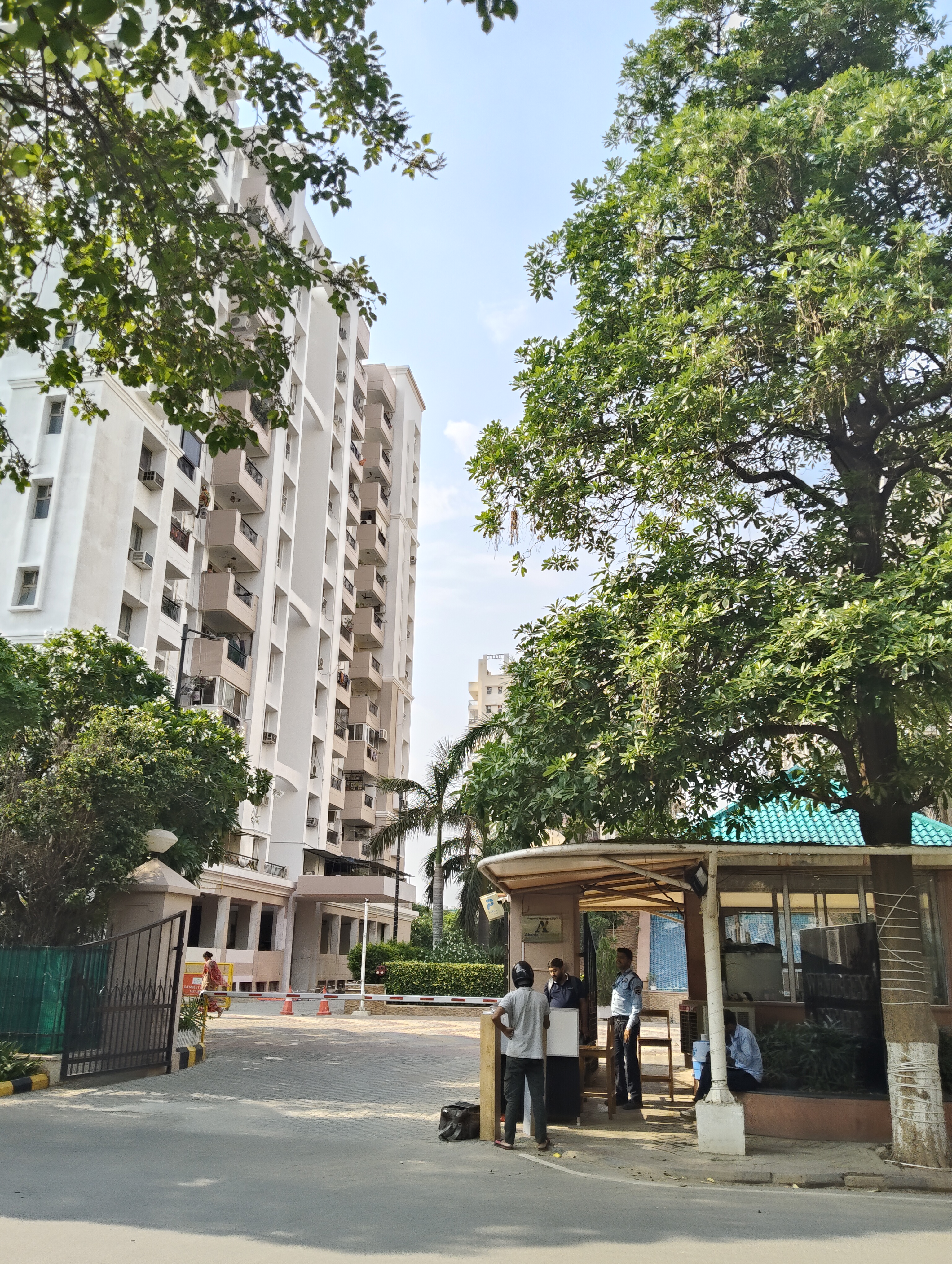 3 BHK 1376 Sq.Ft. Apartment in Eros Wembley Estate