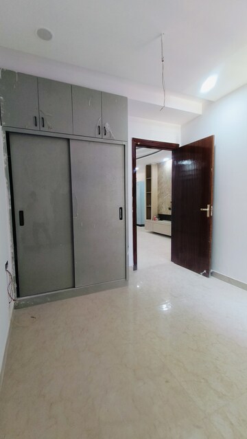 Room in 3 BHK Builder Floor at Fidato Honour Homes, Sector 89 – for Rent
