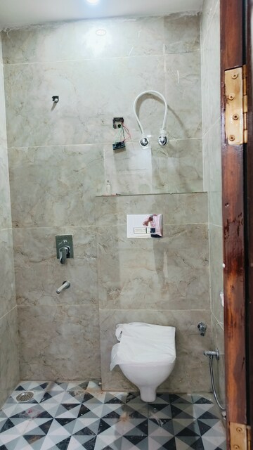 Bathroom in 3 BHK Builder Floor at Fidato Honour Homes, Sector 89 – for Rent