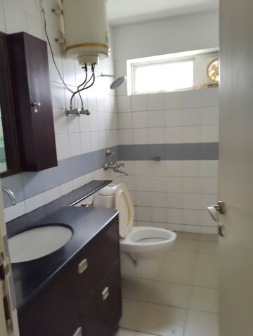 Bathroom in 3 BHK Apartment at Vatika City, Sector 49 – for Rent