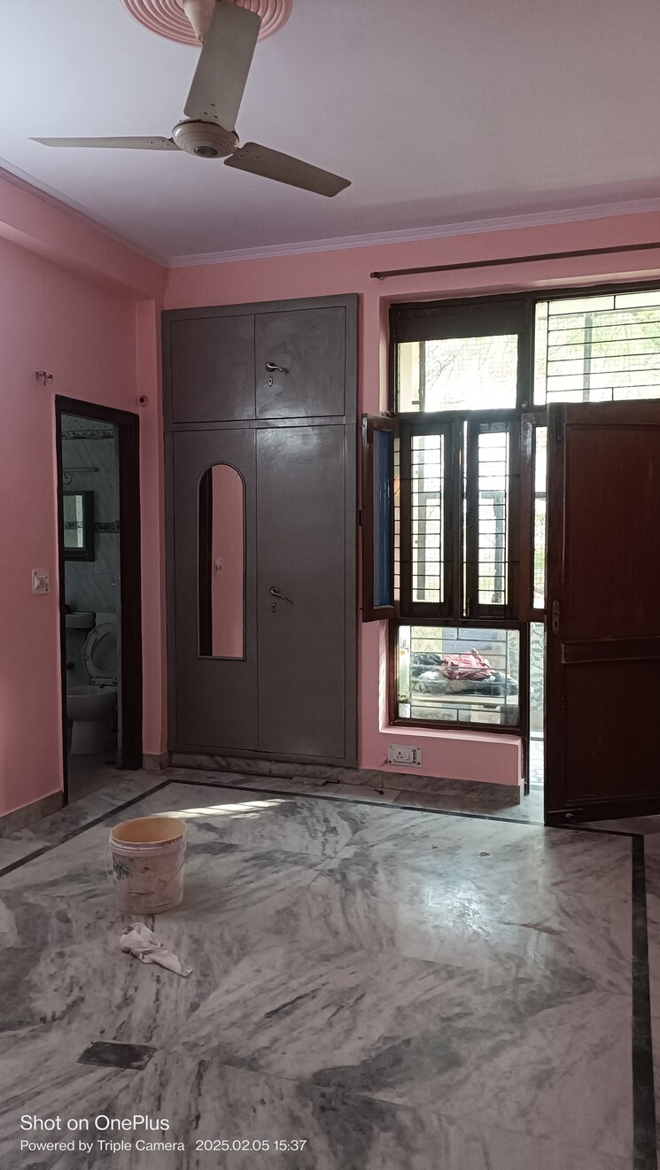 Room, ashoka enclave 2 Bedroom 850 Sq.Ft. Builder Floor In Ashoka Enclave Faridabad 8637053