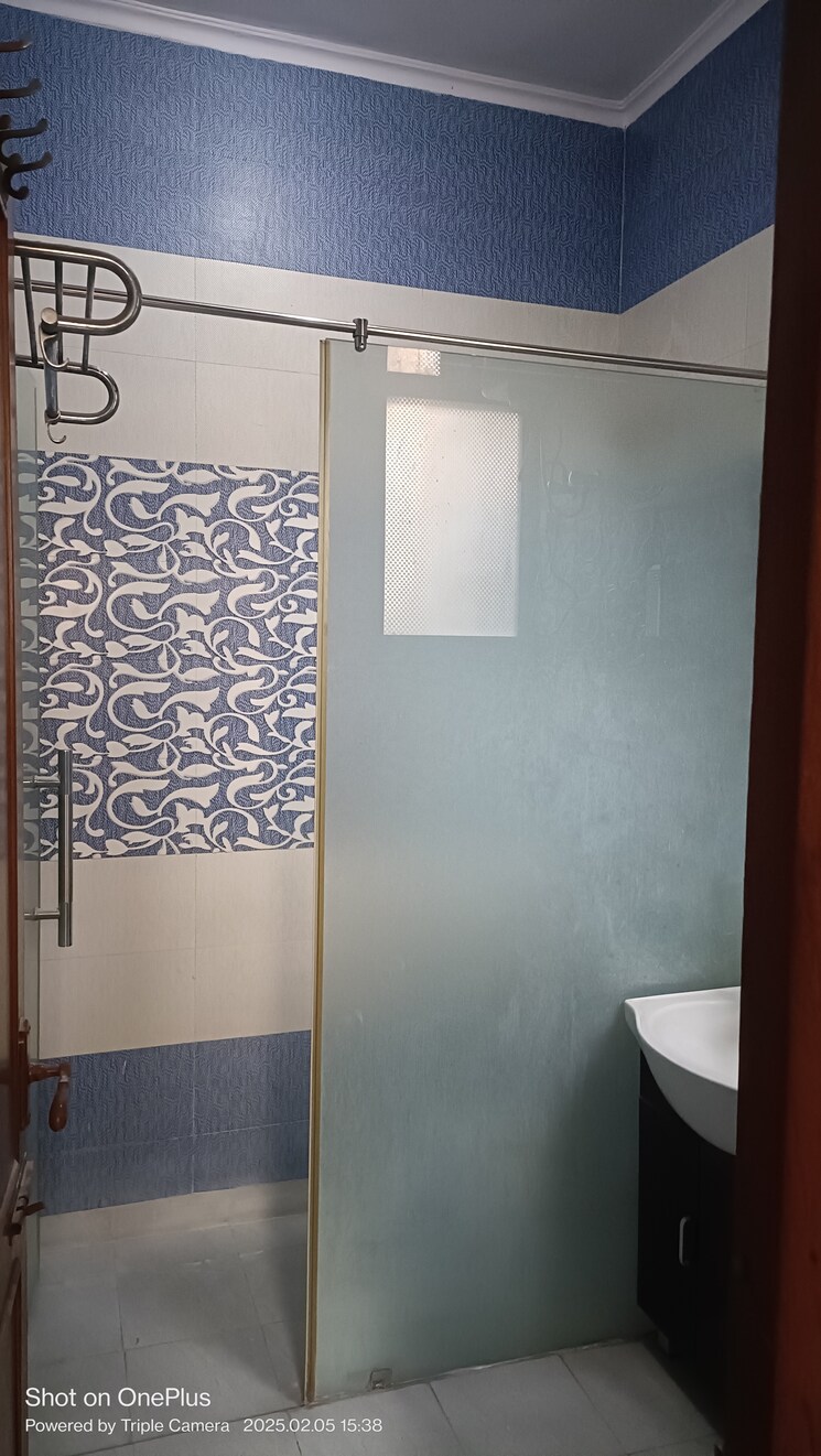 Bathroom, ashoka enclave 2 Bedroom 850 Sq.Ft. Builder Floor In Ashoka Enclave Faridabad 8637053