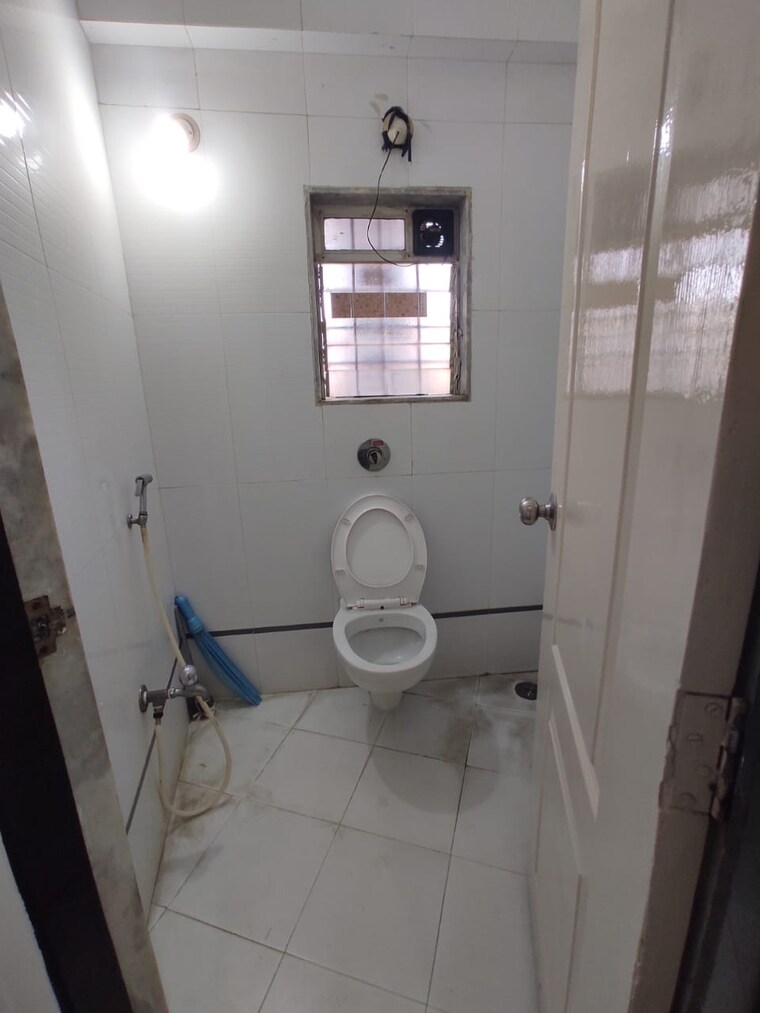 Bathroom, cosmos-lounge 1 Bedroom 430 Sq.Ft. Apartment In Manpada Thane 8637069