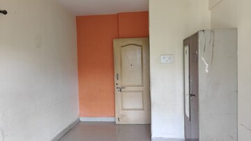 Room in 1 BHK Apartment at Vardhman Gardens, Balkum Pada – for Rent