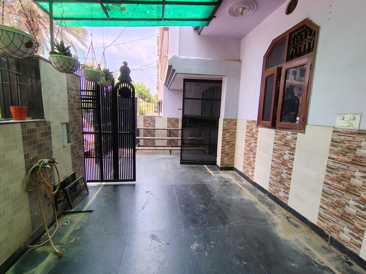 Exterior View, sector 10a 3 Bedroom 200 Sq.Yd. Independent House In Sector 10a Gurgaon 8637512