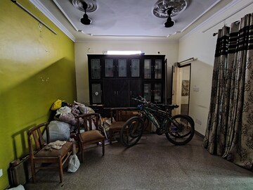 Gym in 3 BHK Independent House at Sector 10a – for Rent