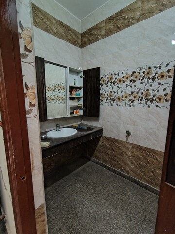Furnished Amenities in 3 BHK Independent House at Sector 10a – for Rent