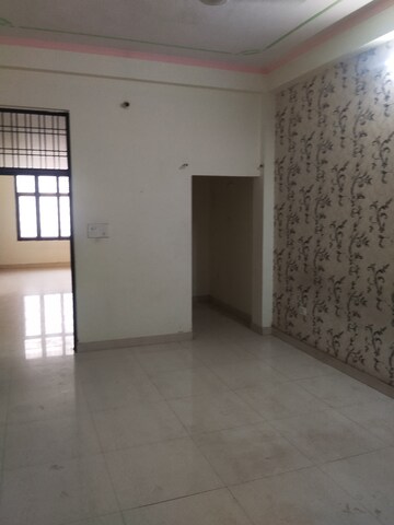 Room in 2 BHK Independent House at Gomti Nagar – for Rent