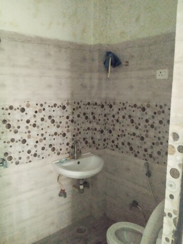 Bathroom in 2 BHK Independent House at Gomti Nagar – for Rent