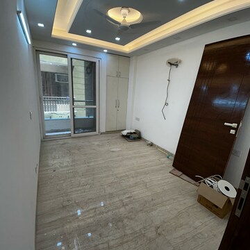 Parking in 2 BHK Builder Floor at Masjid Moth – for Rent