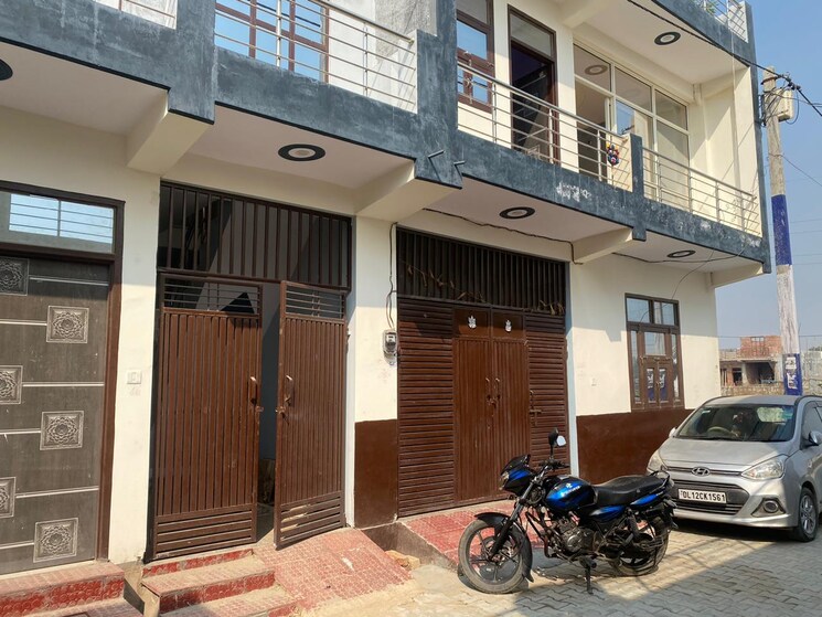 Exterior View, alpha 1 greater noida 3.5 Bedroom 1800 Sq.Ft. Villa In Alpha 1 Greater Noida Greater Noida 8637129