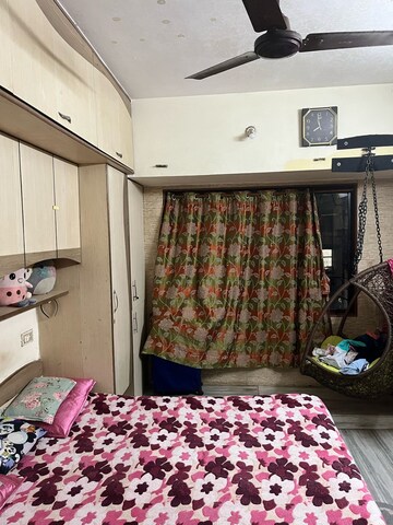 Bedroom in 2 BHK Apartment at Sankalp CHS Malad East, Malad East – for Rent