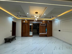 Living Room in 3 BHK Builder Floor at Shouryapuram, Lal Kuan – for Sale