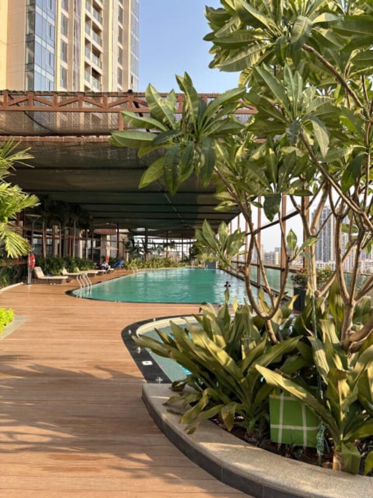 Swimming Pool, piramal-aranya 3 Bedroom 1380 Sq.Ft. Apartment In Byculla Mumbai 8637201