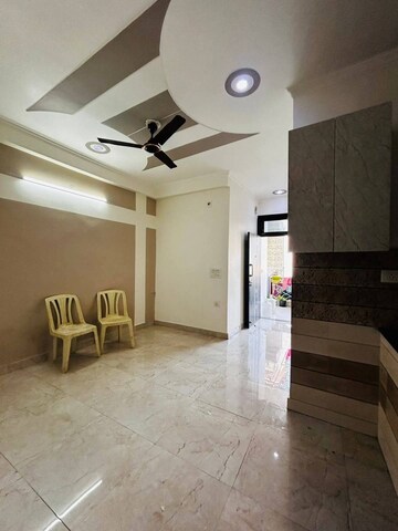 Room in 1 BHK Builder Floor at Freedom Fighters Enclave – for Rent