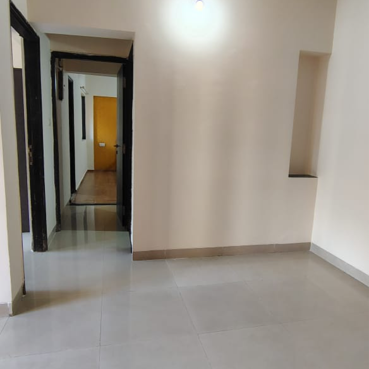 1 BHK + Extra Room Apartment For Rent in Paradise Sai Wonder