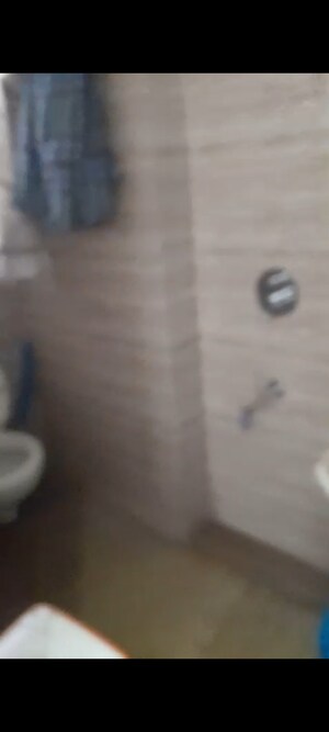 Bathroom in 2.5 BHK Apartment at Sanskruti Splendour, Dahisar East – for Sale