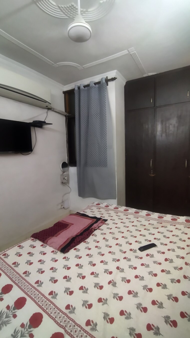 Bedroom, govindpuri 2 Bedroom 900 Sq.Ft. Builder Floor In Govindpuri Delhi 8637346