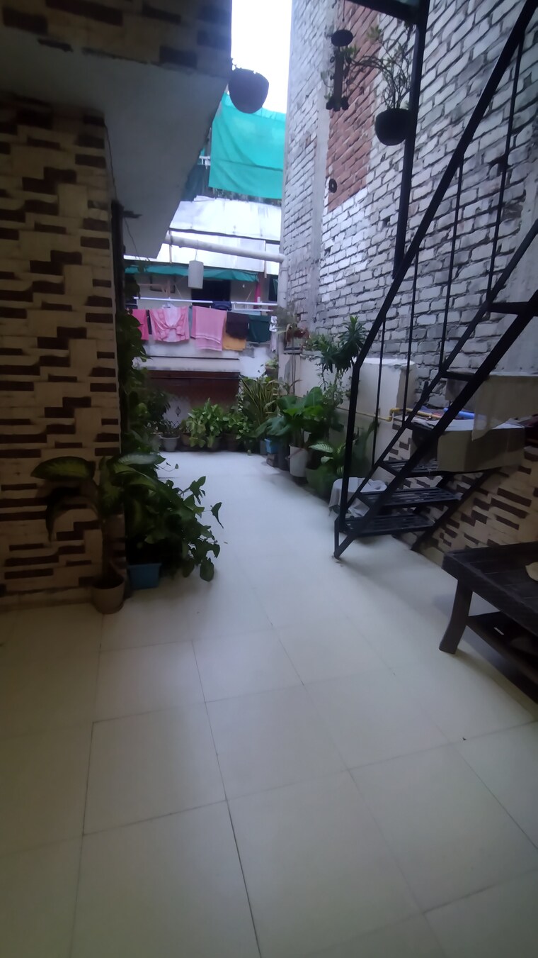 undefined, govindpuri 2 Bedroom 900 Sq.Ft. Builder Floor In Govindpuri Delhi 8637346