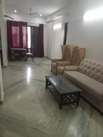 Living Room in 3 BHK Builder Floor at Ardee City, Sector 52 – for Rent