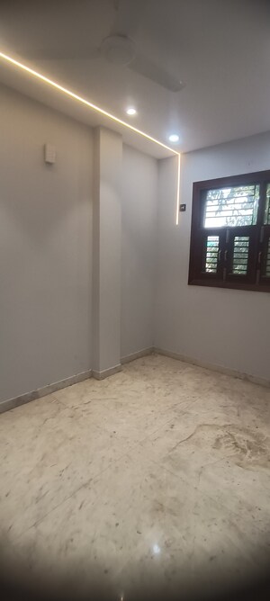 Room in 2.5 BHK Builder Floor at Ashok Nagar – for Sale