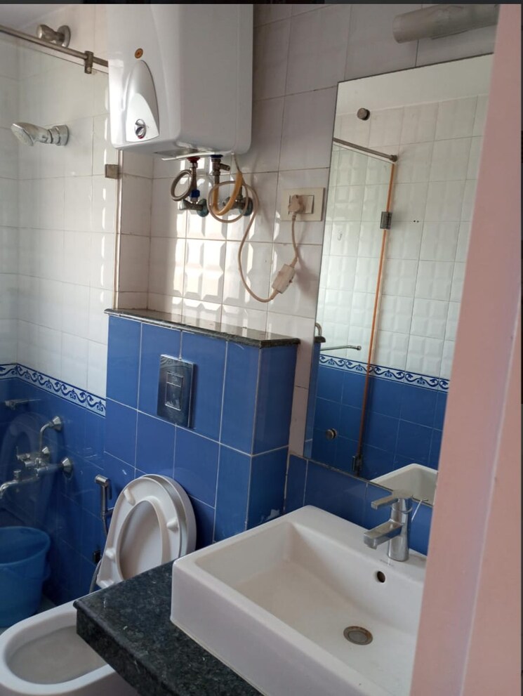 Attached Bathroom, eros-wembley-premium-tower 2 Bedroom 1040 Sq.Ft. Apartment In Sector 49 Gurgaon 8637396