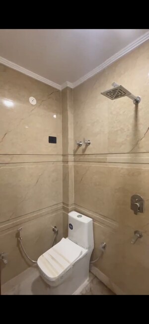 Bathroom in 1.5 BHK Builder Floor at Govindpuri – for Sale