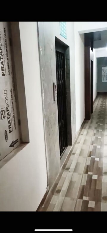 Lift in 2 BHK Apartment at Inda – for Rent