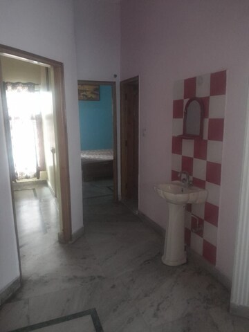 Room in 2 BHK Builder Floor at Mohit Nagar – for Rent