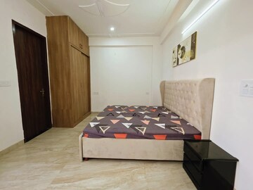 Bedroom in 2 BHK Builder Floor at Surendra Avenue 69, Sector 69 – for Rent