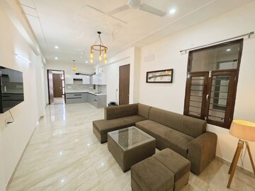 Living Room in 2 BHK Builder Floor at Surendra Avenue 69, Sector 69 – for Rent