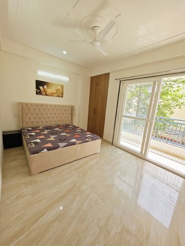 Bedroom in 2 BHK Builder Floor at Surendra Avenue 69, Sector 69 – for Rent