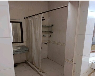 Master Bedroom in 2 BHK Independent House at Lajpat Nagar 4 – for Rent