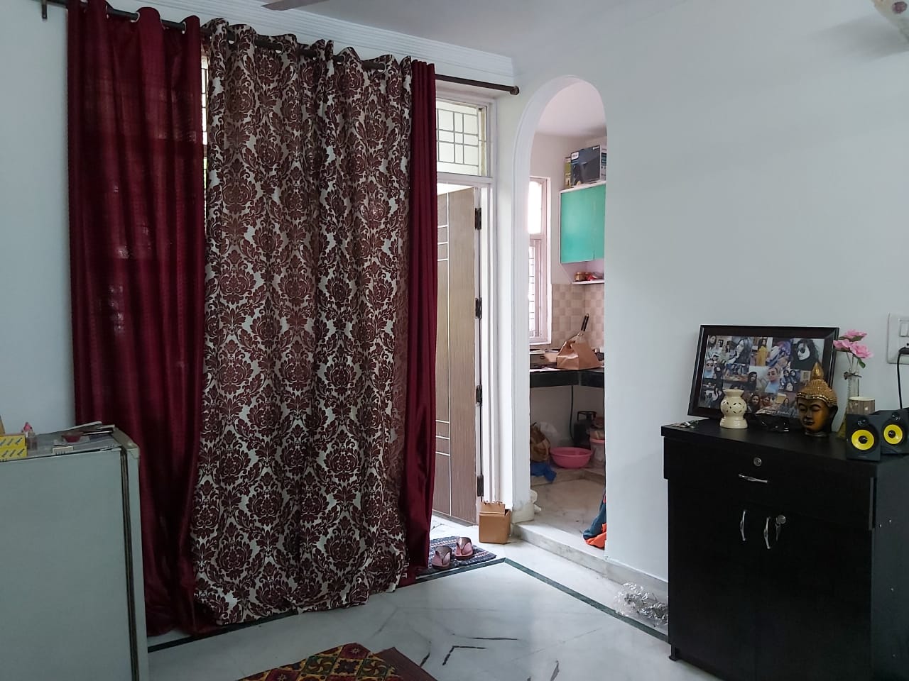 1 BHK + Extra Room Builder Floor For Rent in Kalkaji