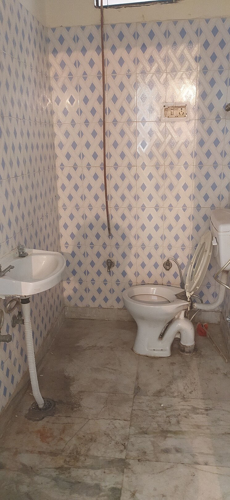 Bathroom, kalkaji 1 Bedroom 505 Sq.Ft. Builder Floor In Kalkaji Delhi 8637741