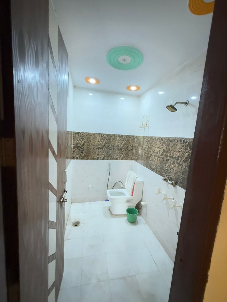Bathroom, sector 116 2 Bedroom 1300 Sq.Ft. Independent House In Sector 116 Noida 8637786