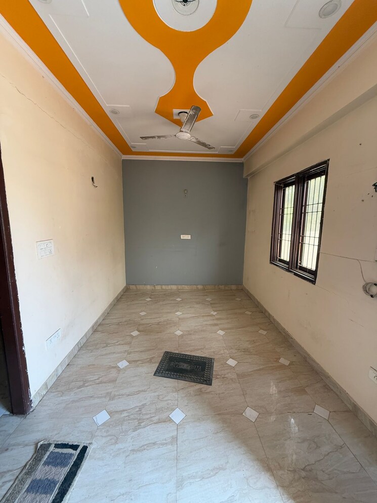 Room, sector 116 2 Bedroom 1300 Sq.Ft. Independent House In Sector 116 Noida 8637786