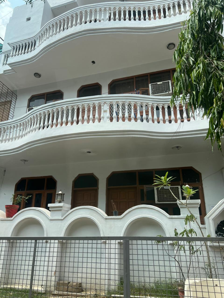 6 BHK Independent House For Sale in Palam Vihar