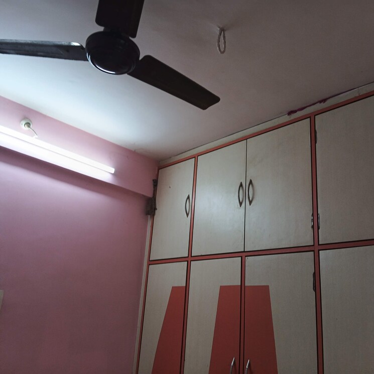 Room, dombivli east 1 Bedroom 550 Sq.Ft. Apartment In Dombivli East Thane 8637814