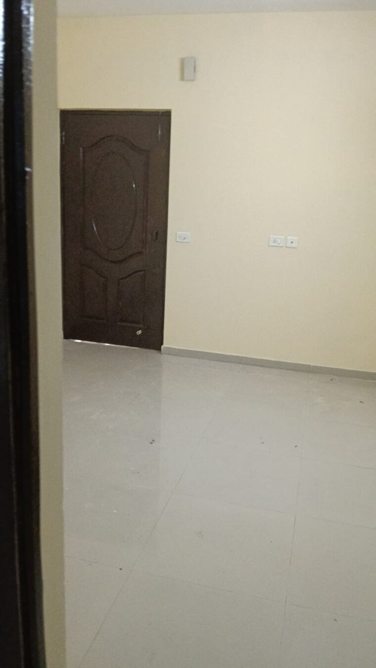 undefined, pyramid-square-67a 2 Bedroom 691 Sq.Ft. Apartment In Sector 67 Gurgaon 8637835