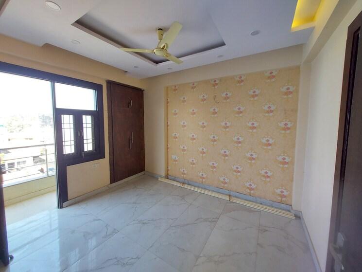 Room, rajendra nagar 3 Bedroom 130 Sq.Ft. Builder Floor In Rajendra Nagar Ghaziabad 8637845