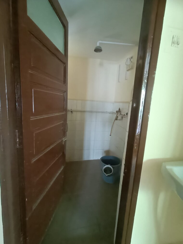 Bathroom, vrindavan-chs-thane-west 2 Bedroom 770 Sq.Ft. Apartment In Vrindavan Society Thane 8637854