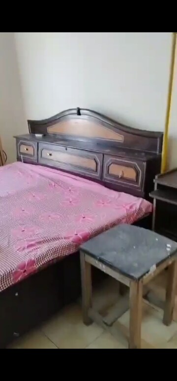 Furnished Amenities in 2 BHK Apartment at BPTP Princess Park, Sector 86 – for Rent