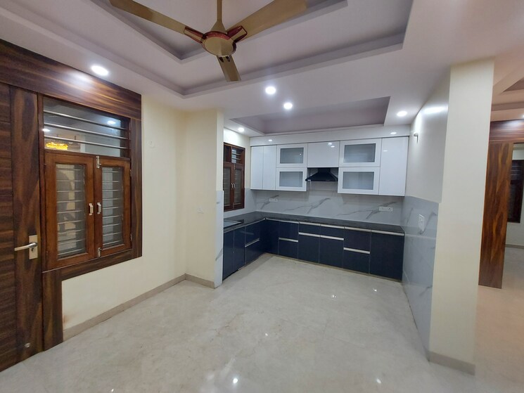 Kitchen, rajendra nagar 4 Bedroom 200 Sq.Ft. Builder Floor In Rajendra Nagar Ghaziabad 8637887