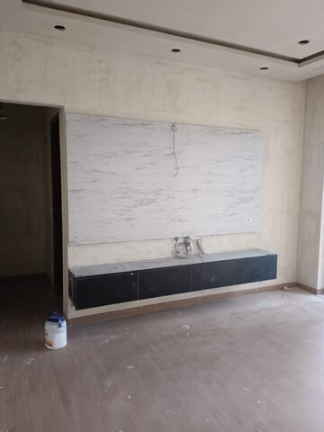 Room in 2 BHK Apartment at Godrej Meridien, Sector 106 – for Rent